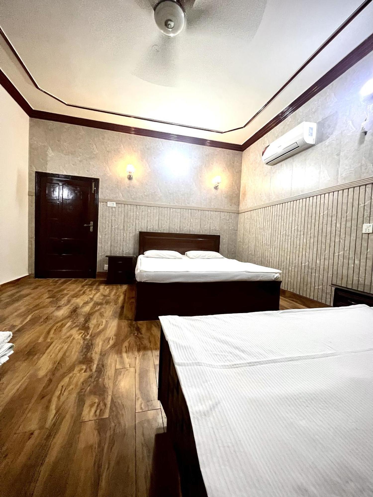 Hotel Babar House Fajsalabad Zewnętrze zdjęcie