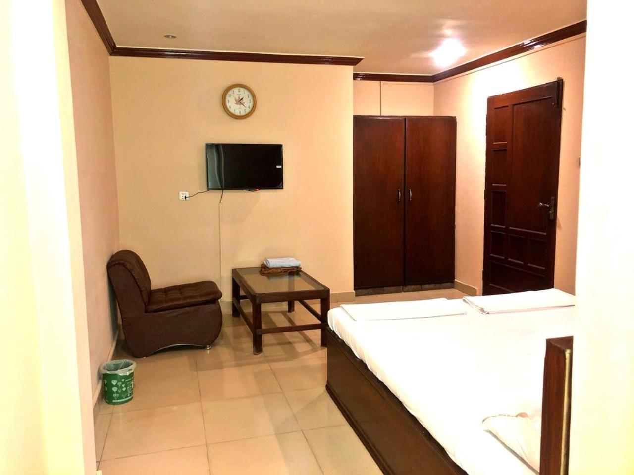 Hotel Babar House Fajsalabad Zewnętrze zdjęcie